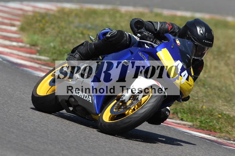 Archiv-2022/40 18.07.2022 Plüss Moto Sport ADR/Einsteiger/44